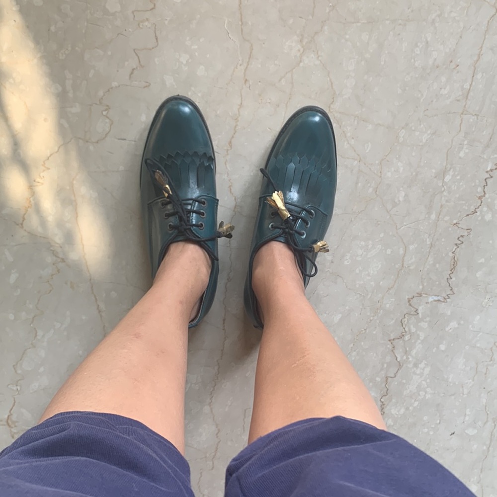 BEAUTIFULLY UNIQUE FROM A BOUTIQUE: Teal real leather handcrafted brogues. - Picture 5 of 10